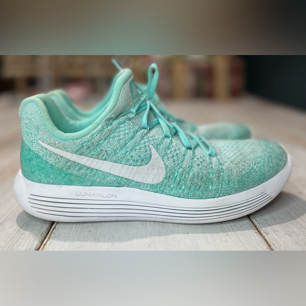 Nike LunarEpic Low Flyknit 2 Running Shoe